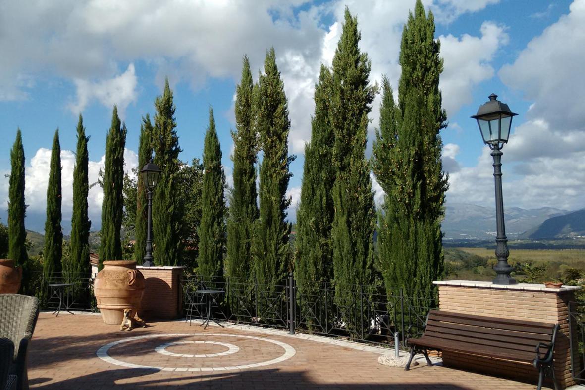 Bosco D'Olmi Country House Sant'Andrea del Garigliano Exterior photo