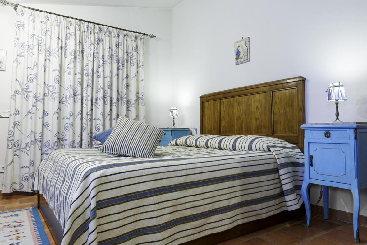 Bosco D'Olmi Country House Sant'Andrea del Garigliano Exterior photo
