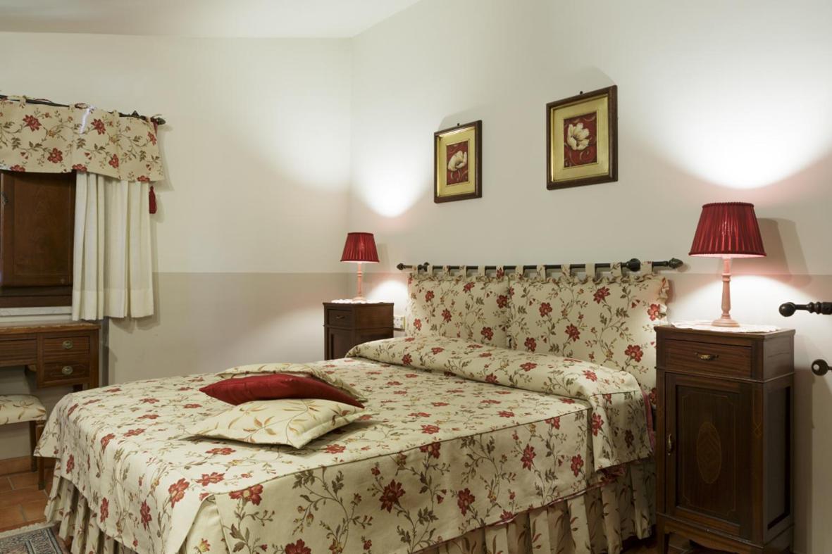 Bosco D'Olmi Country House Sant'Andrea del Garigliano Exterior photo
