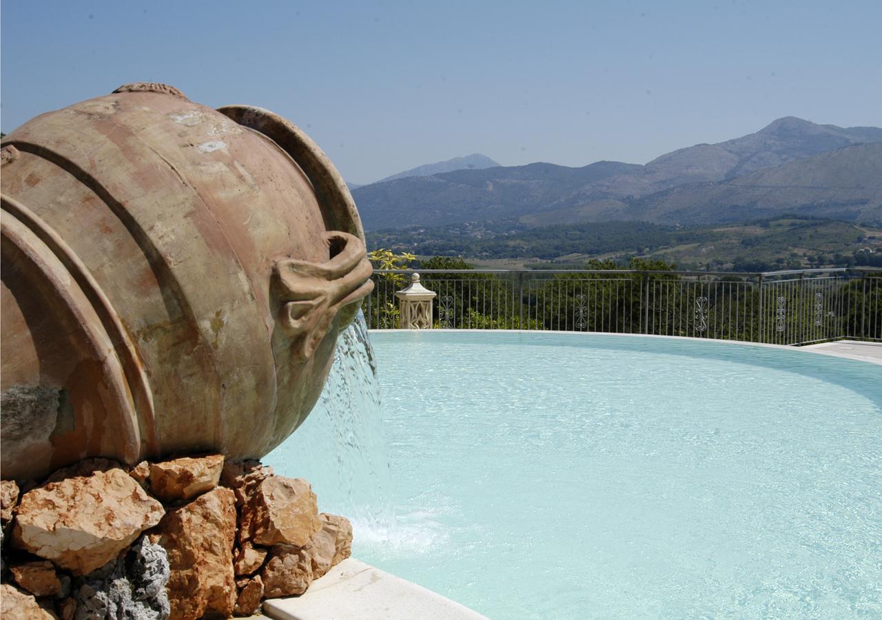 Bosco D'Olmi Country House Sant'Andrea del Garigliano Exterior photo